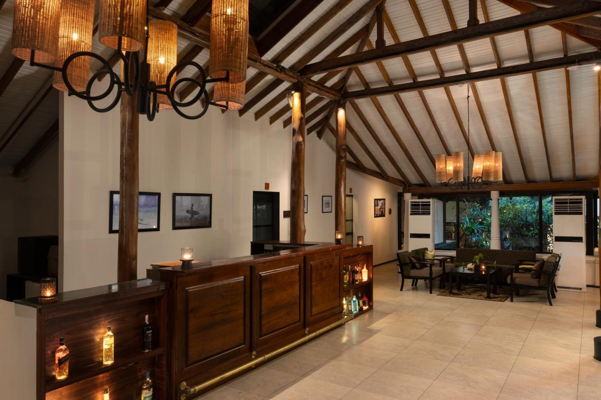 Ekho Surf Hotel Bentota Ngoại thất bức ảnh