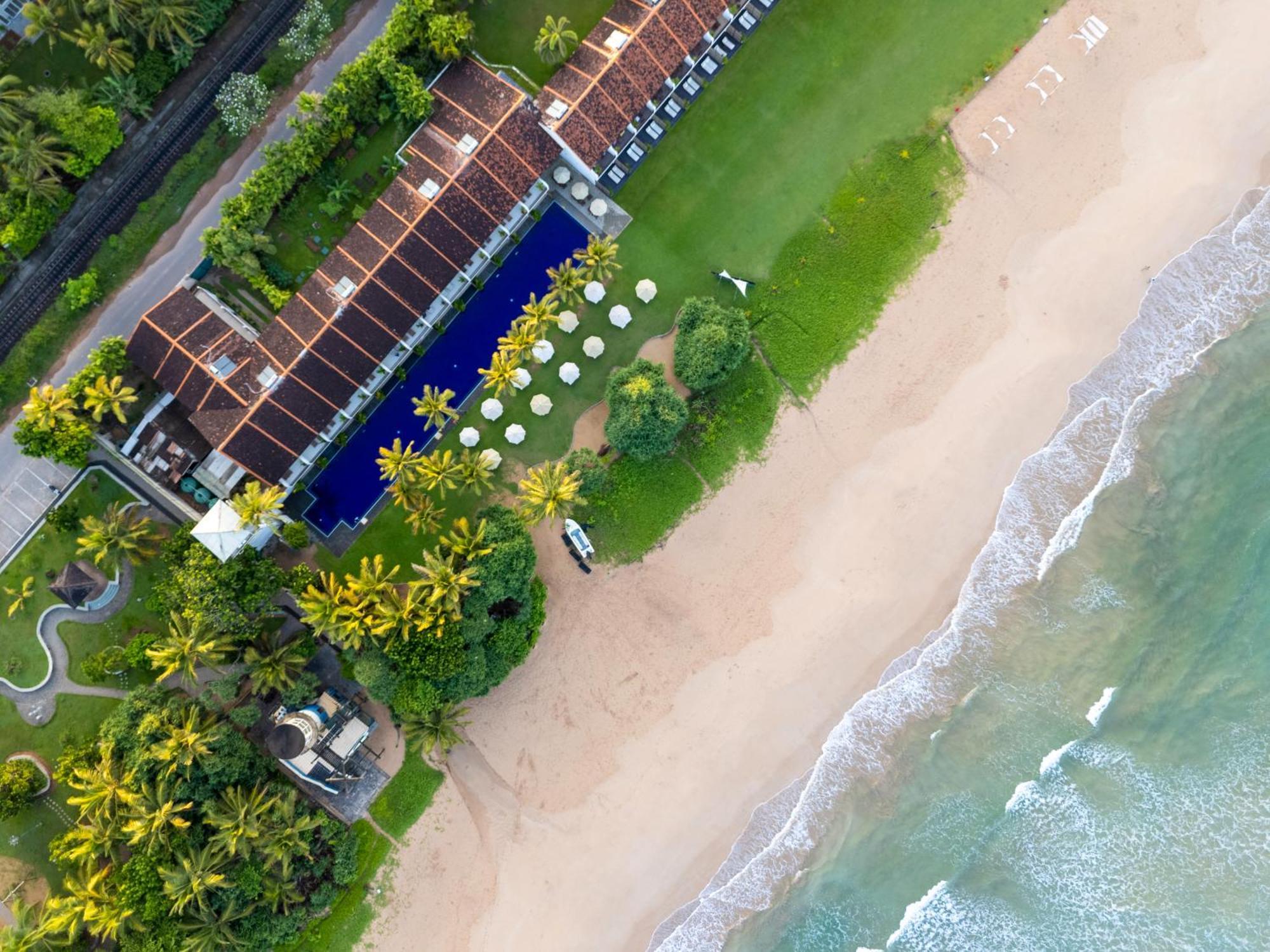 Ekho Surf Hotel Bentota Ngoại thất bức ảnh