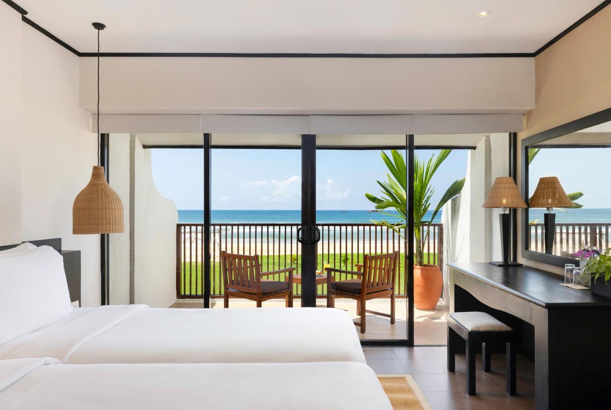 Ekho Surf Hotel Bentota Ngoại thất bức ảnh