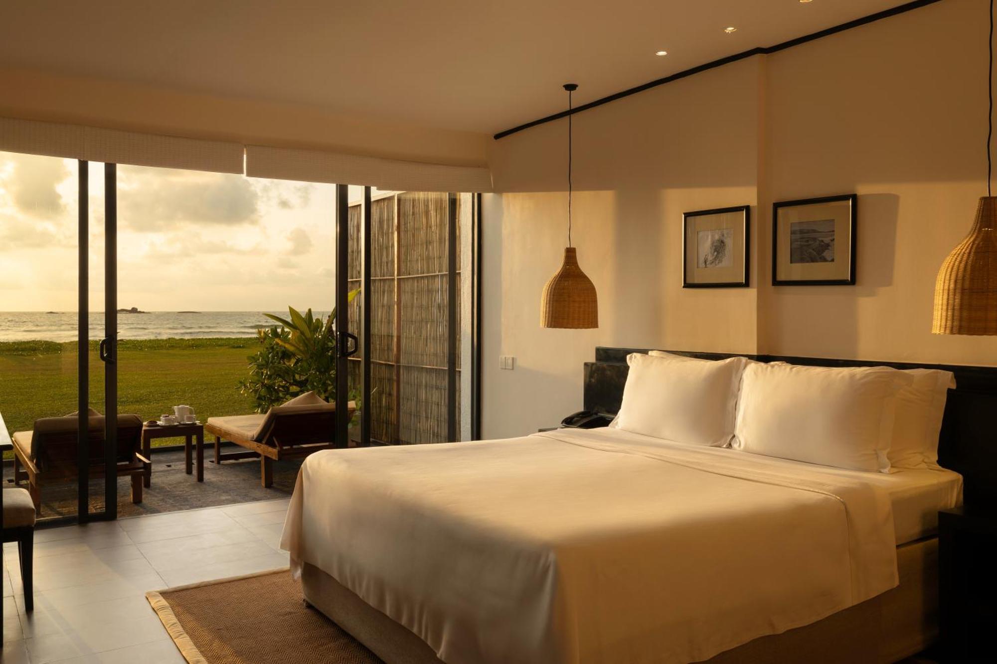 Ekho Surf Hotel Bentota Ngoại thất bức ảnh